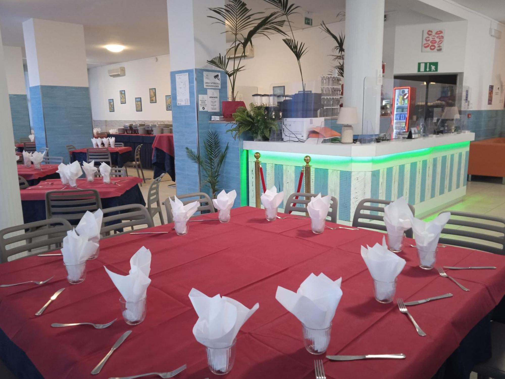 Hotel Napoleon Cesenatico Kültér fotó