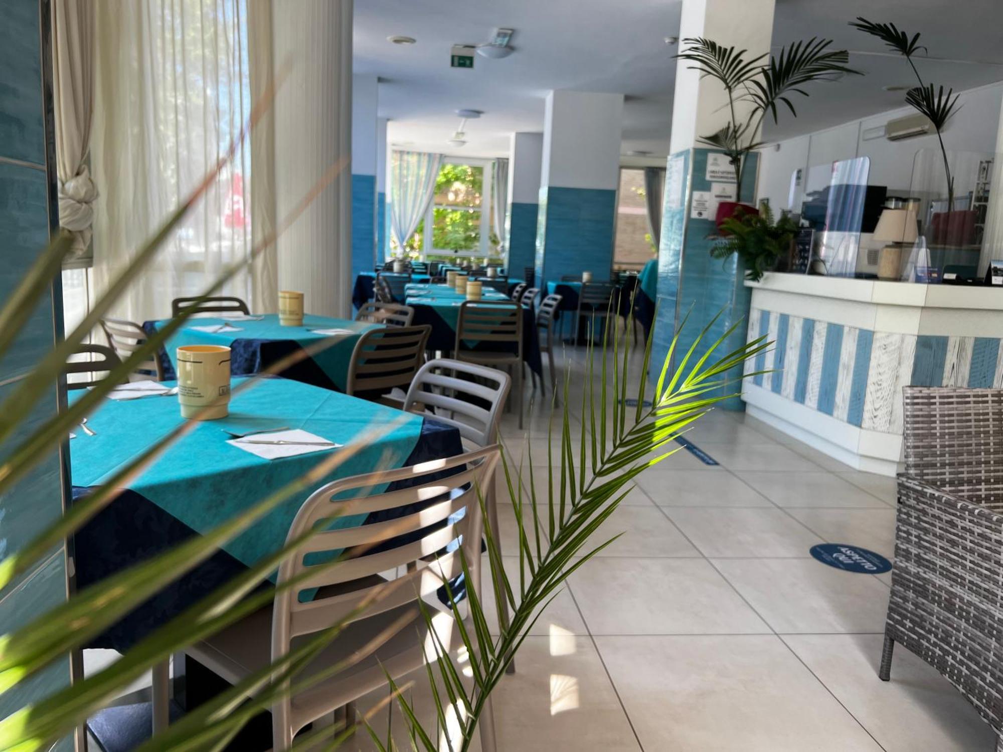 Hotel Napoleon Cesenatico Kültér fotó