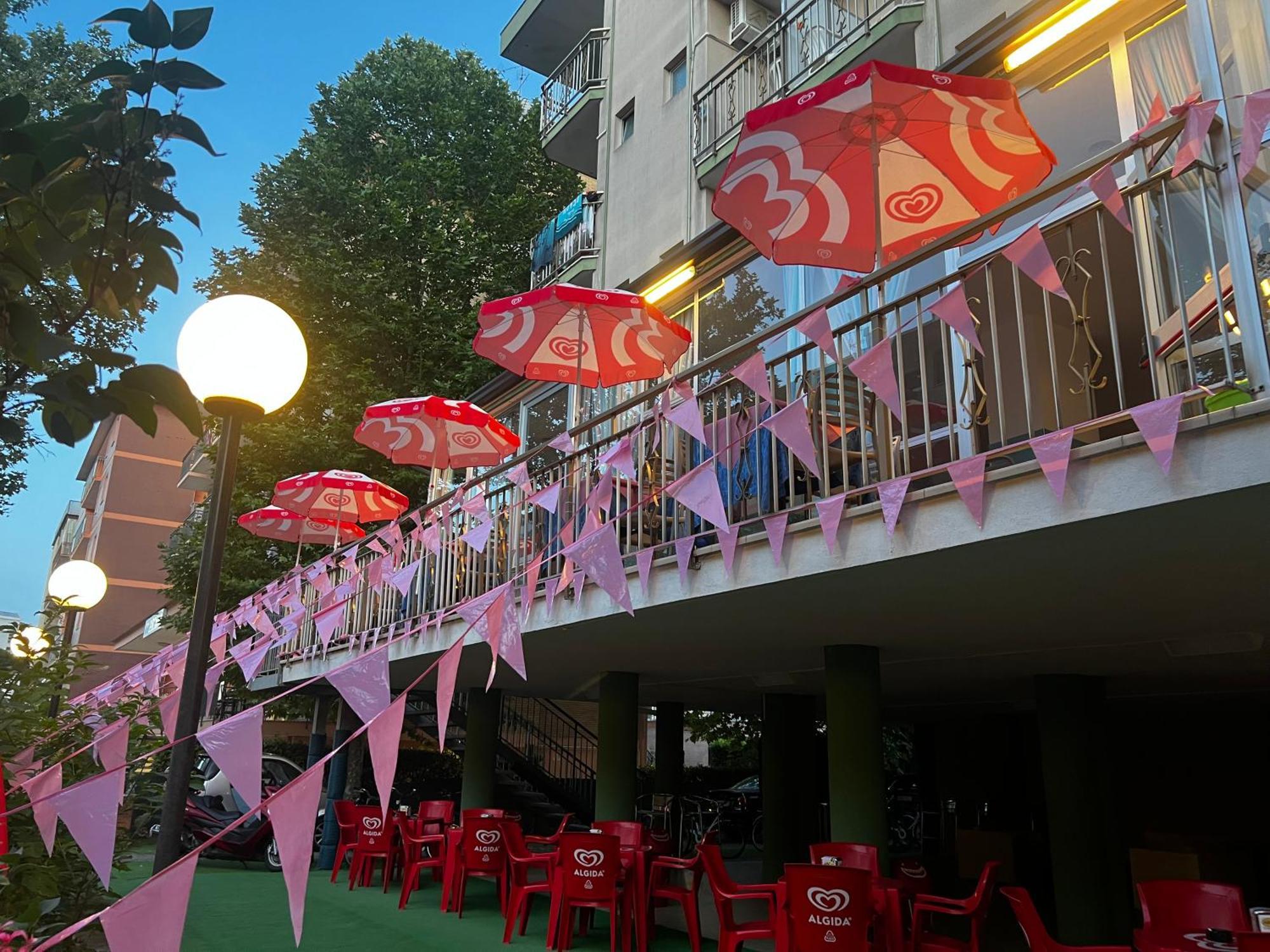 Hotel Napoleon Cesenatico Kültér fotó