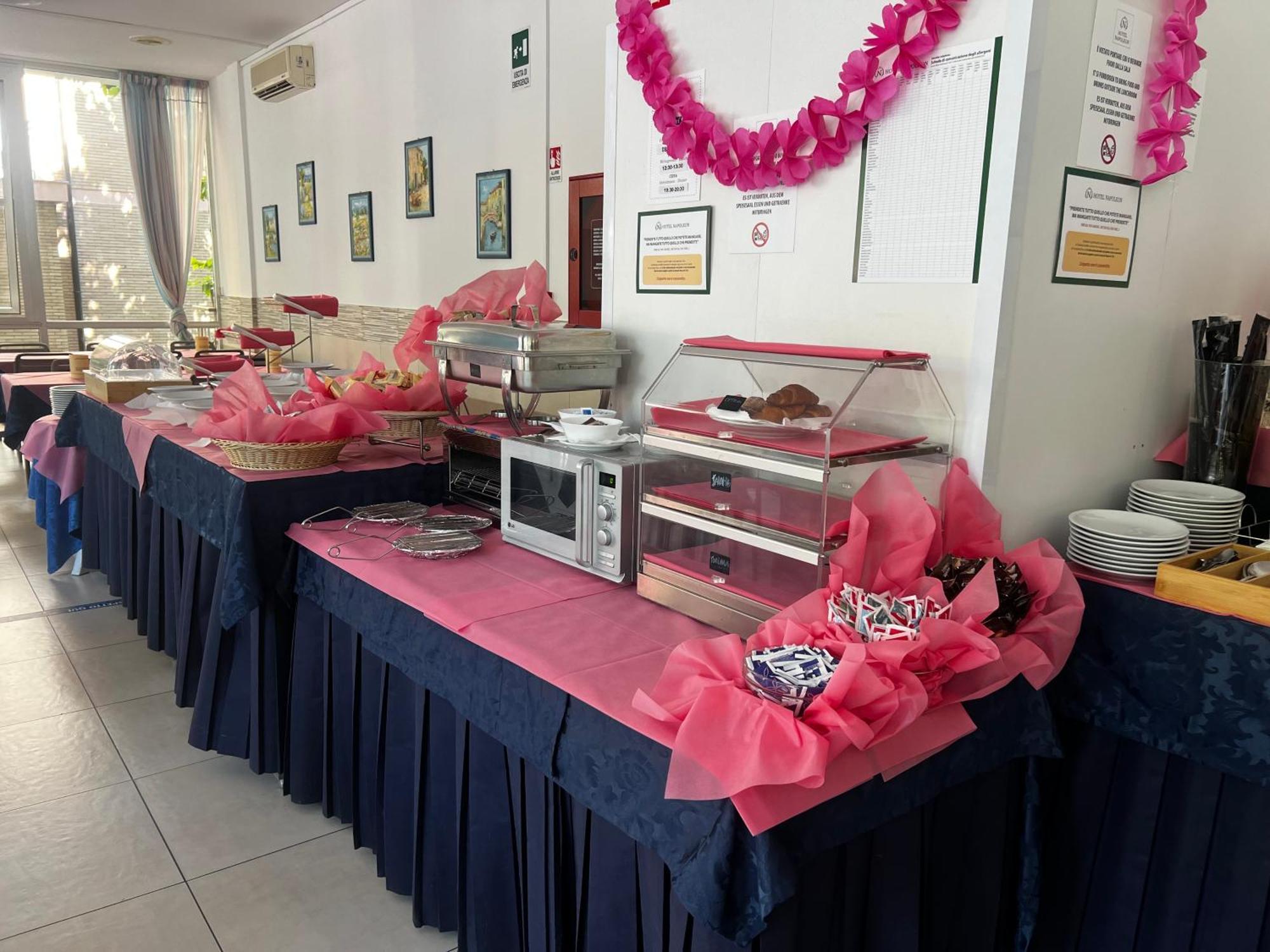 Hotel Napoleon Cesenatico Kültér fotó