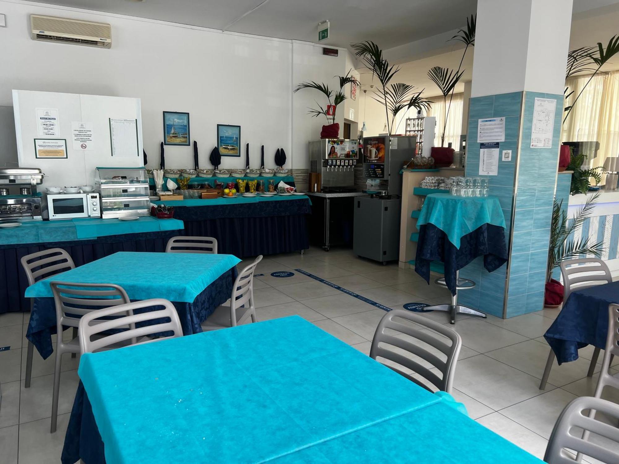 Hotel Napoleon Cesenatico Kültér fotó