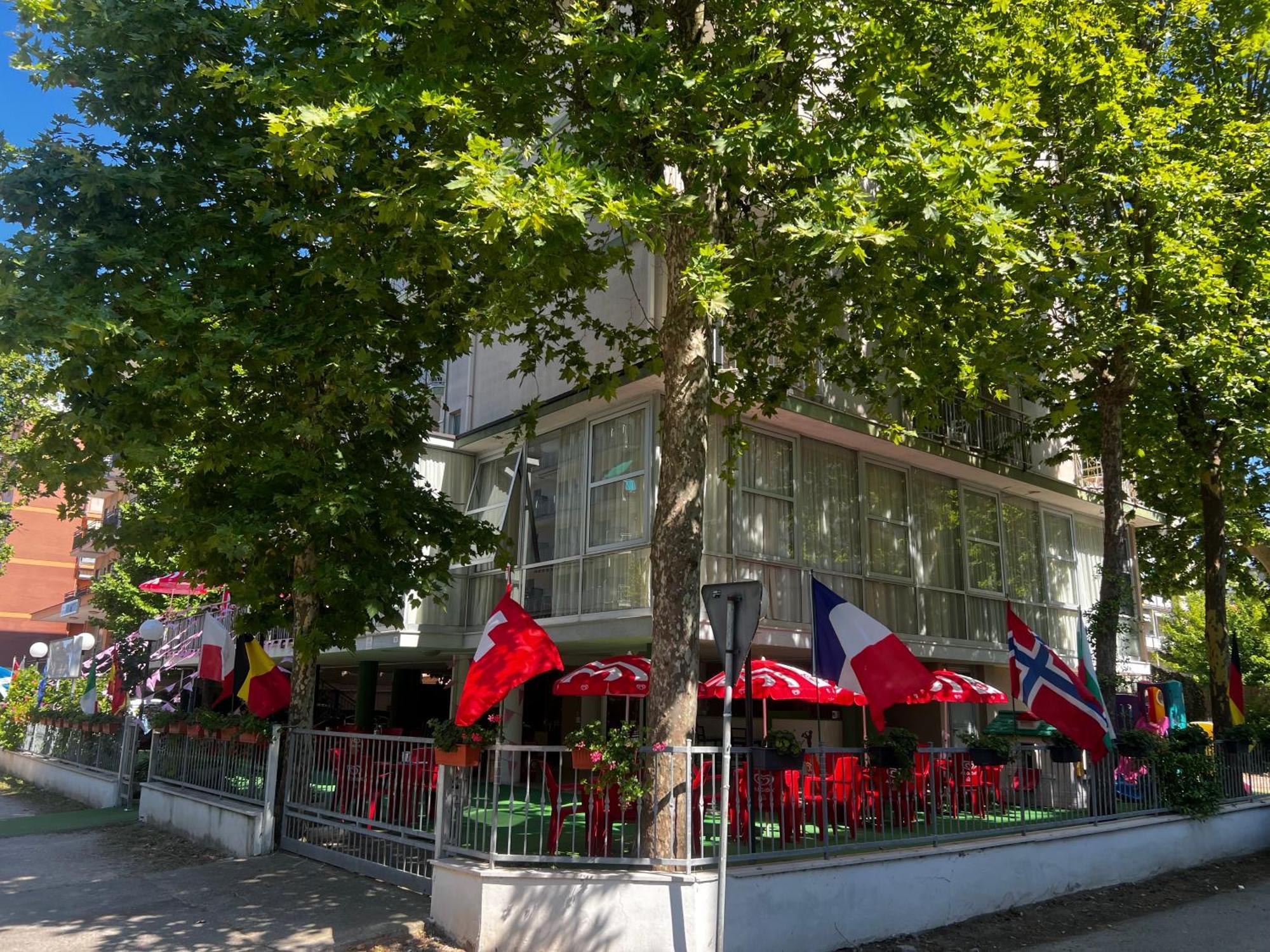 Hotel Napoleon Cesenatico Kültér fotó