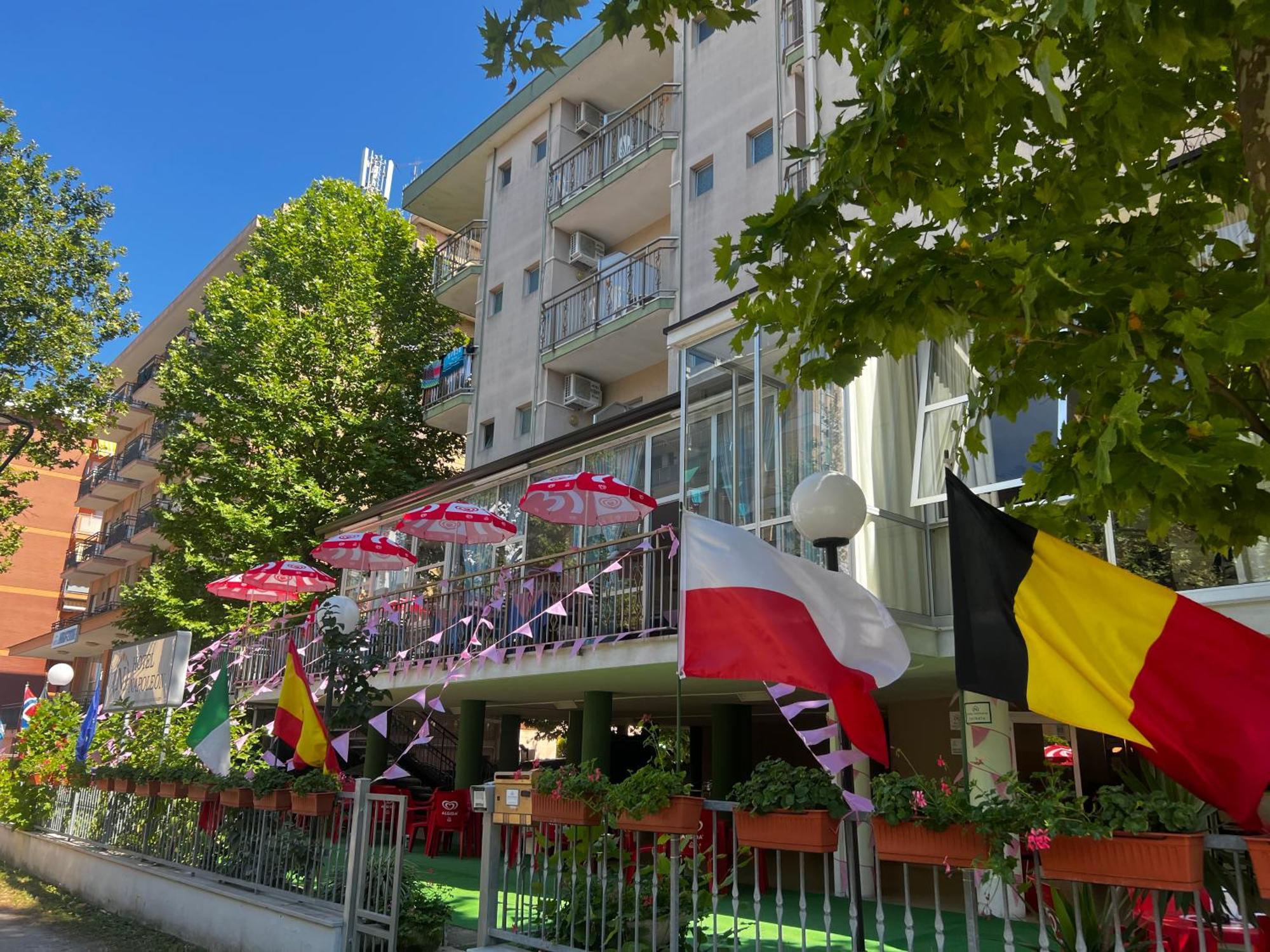 Hotel Napoleon Cesenatico Kültér fotó